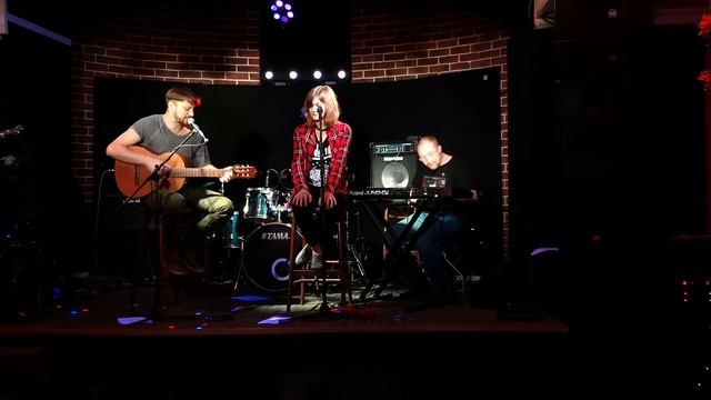 Красный смех - Сон (ALIBI CLUB 14/01/18) смотреть онлайн