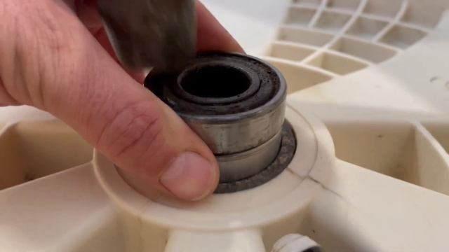 Hotpoint Ariston | Замена подшипников смотреть онлайн