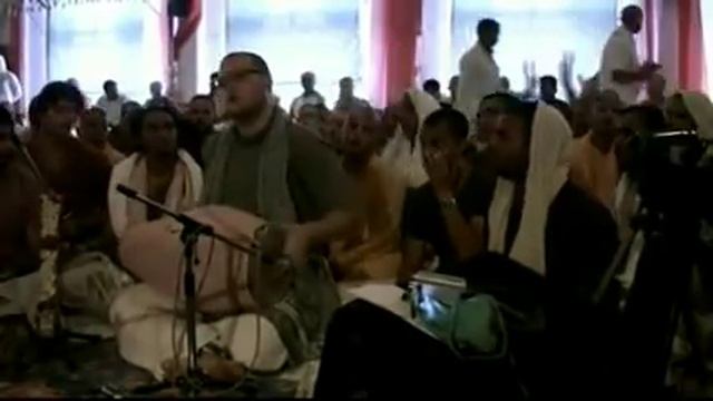 Kirtan Mela Mayapur 2013 Day 2 : HG Nadia Mani + Tulsi + Madhvi Mataji