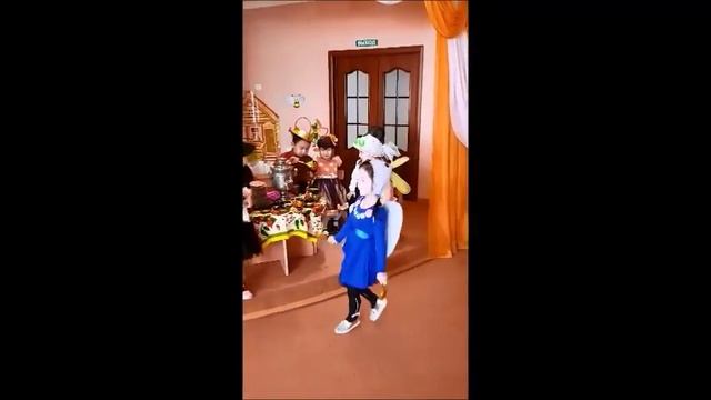 сказка " Муха-Цокотуха" на новый лад смотреть онлайн