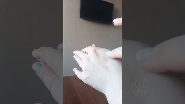 Отличные бюджетные тени❤ Универсальная Нюдовая палетка Vibes of Universe смотреть онлайн