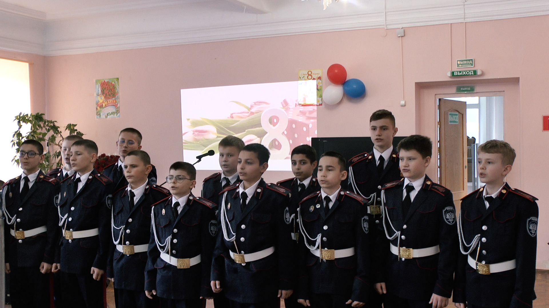 Праздничный концерт, посвященный празднику 8-е марта. Видеосъемка и монтаж - Павел Савенков. смотреть онлайн