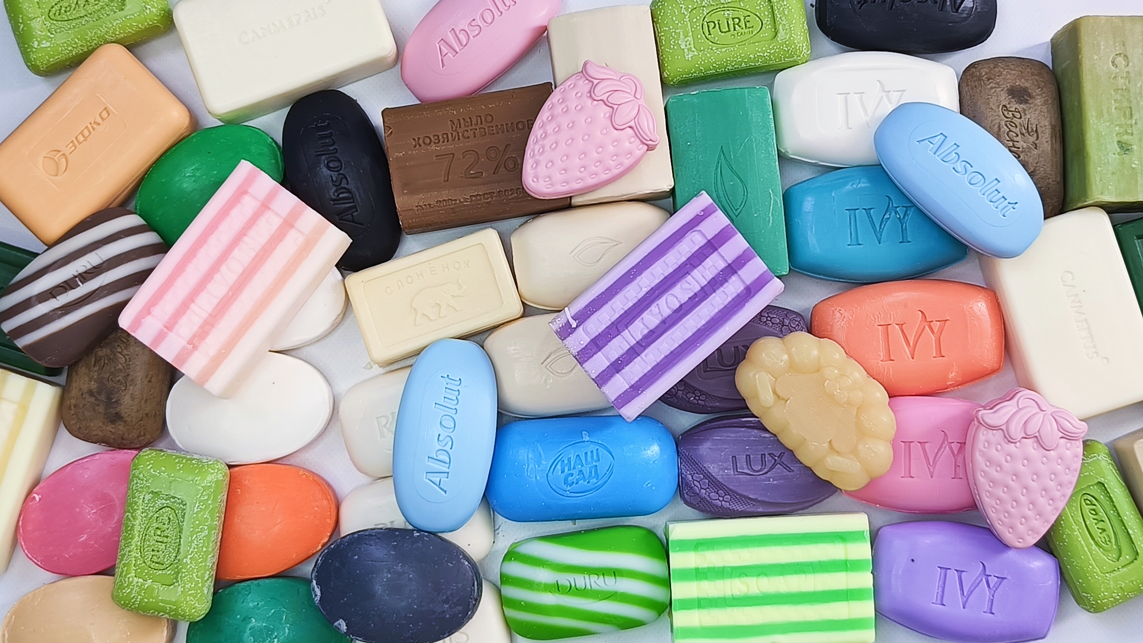 Хрустящая распаковка. Unpacking soap смотреть онлайн