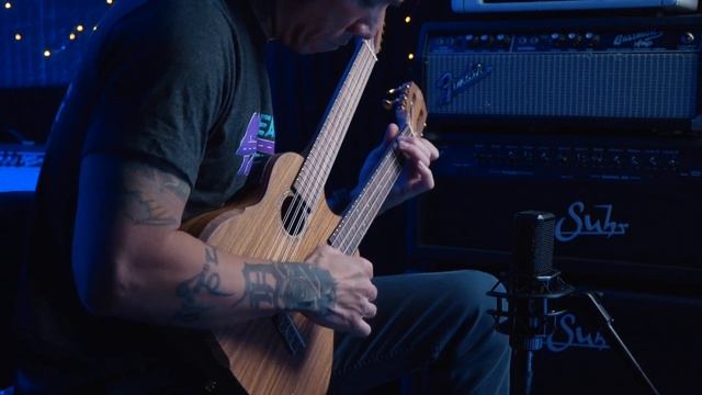 A Double-Neck Ukulele! - The Ortega Hydra 4/8 String Uke смотреть онлайн