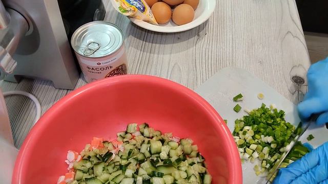 ЛЮБИМЫЙ САЛАТИК/ГОТОВИМ ВМЕСТЕ/ЛЕГКО И ПРОСТО смотреть онлайн
