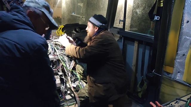 Подключение электро оборудование, печек, омыватель, насос подкачки, International 9800