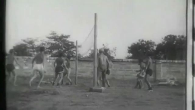 Emeralds - Candy Shoppe смотреть онлайн