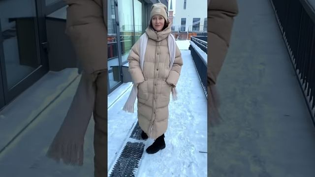 Удлиненная тёплая зимняя куртка смотреть онлайн