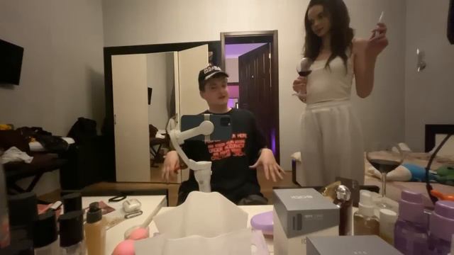 Злой увел девушку у друга смотреть онлайн