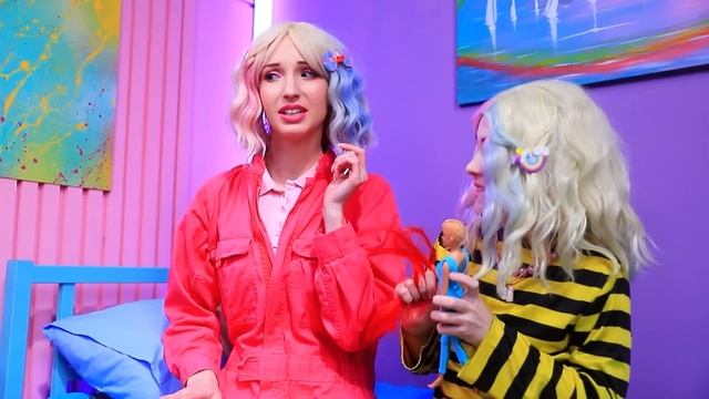 У Уэнсдей Аддамс и Энид Появились ДЕТИ! Богатая Мама vs Бедная Мама В Тюрьме – Часть 2 смотреть онлайн