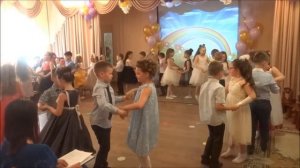 Детство не повторится / Прощальный танец  на выпускной