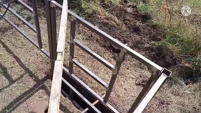 Установка оградок на кладбище / как правильно и точно установить оградки / установка оградок смотреть онлайн