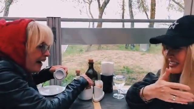 У Вайкуле язык без костей, а у Пугачёвой с костями (а Крым тут не при чём) смотреть онлайн