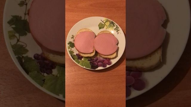 Алиса ЛУЧШИЙ Рецепт бутерброда #shorts смотреть онлайн