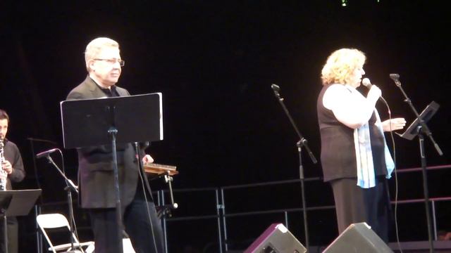 Zulfu Livaneli - Lina Orfanos - Gozlerin (Mila Siga) - Live from New York City 2011-06-16 смотреть онлайн