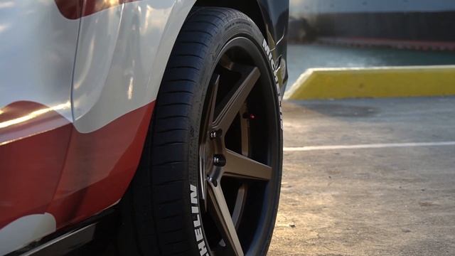 2016 Roush stage 3, 2007 V8 GT, and 2 V6 Mustangs on Alameda California driving around смотреть онлайн