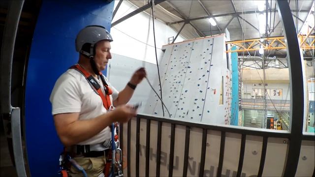 Спусковое устройство ФЕД 21 и страховочное устройство Лоцман от Крок смотреть онлайн