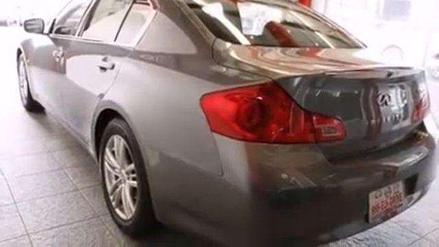 2015 Infiniti Q40 w/Navigation & Moonroof смотреть онлайн