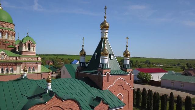 Троекуровский монастырь - съемка с квадрокоптера смотреть онлайн
