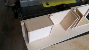 маленькие выдвижные ящики из фанеры