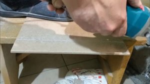 Как Пользоваться и Резать плитку Болгаркой без опыта Наглядный пример