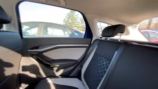 Успей забронировать Lada Vesta SW Cross Comfort в цвете дайвинг 2021 года! смотреть онлайн