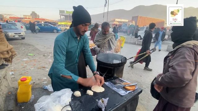 Road side breakfast in Marko Jalalabad Afghanistan смотреть онлайн