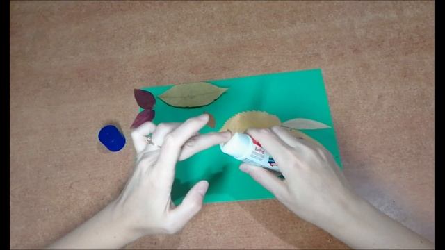 РЫБЫ ИЗ СУХИХ ЛИСТЬЕВ смотреть онлайн