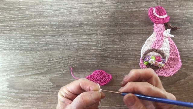 Girl with a Basket of Flowers Crochet Tutorial - Crochet Applique Tutorial смотреть онлайн
