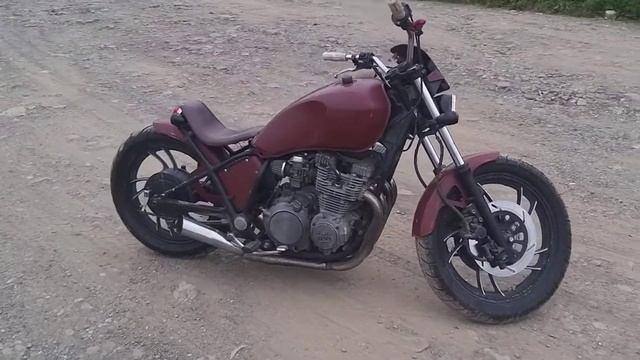 Мотоцикл в стиле Боббер смотреть онлайн