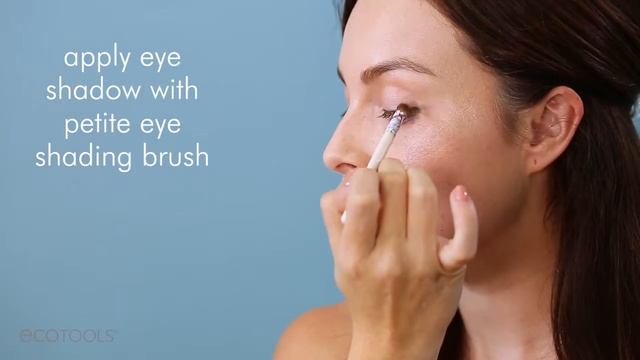 EcoTools Набор кистей Modern Romance Collection смотреть онлайн