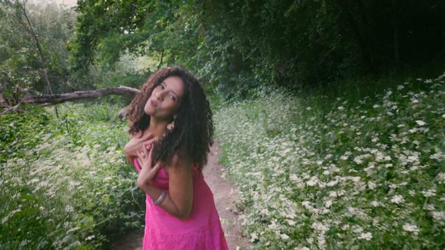 Me Ensina - Valentina Coutinho смотреть онлайн