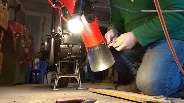 Установка переднего брызговика на #jawa638