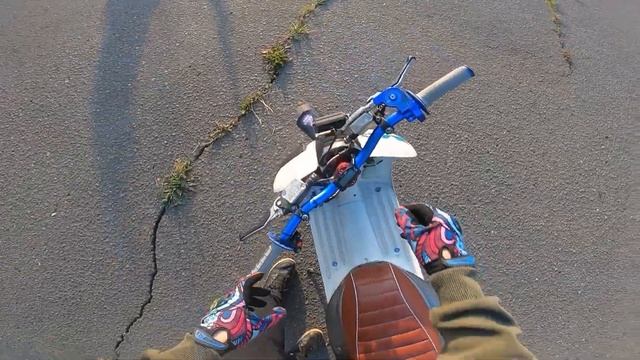 ПОДРОСТКИ НА МОПЕДАХ СТАНТЯТ ПО МОСКВЕ / НАРВАЛИСЬ НА ПОЛИЦИЮ?! смотреть онлайн