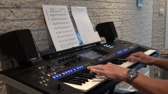 Die kleine Kneipe (Peter Alexander) - easy keyboardcover on Yamaha Genos by PSR Beginner. смотреть онлайн