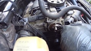 Замена сальника распредвала на Volvo S60, не снимая ремней полностью!