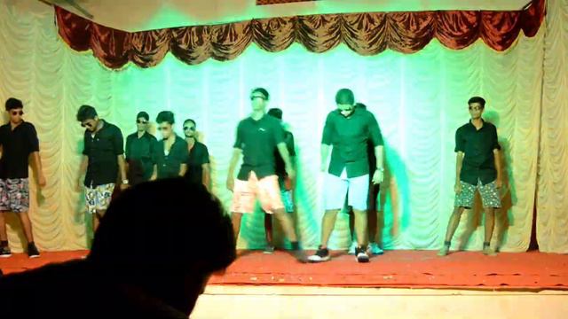 ✨️oLd Is GoLd😂Funny Group Dance🔥Viral Dance#dance #best #family #viral #viralvideo #by #church #lov смотреть онлайн