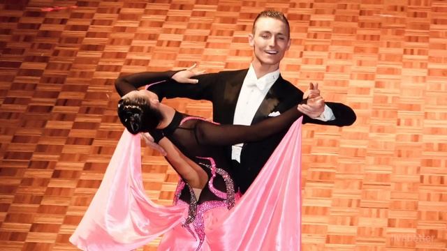 The Most Famous and Beautiful Classic Waltzes of all Time смотреть онлайн