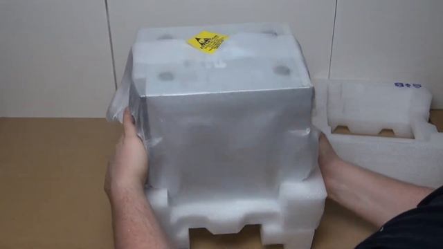 Promise Pegasus R6 12TB Thunderbolt 1 Unboxing смотреть онлайн