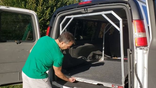 2008 Chevy Express Extended Passenger Van смотреть онлайн