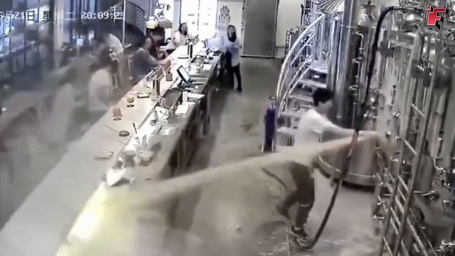 Приколы и инциденты на работе смотреть онлайн