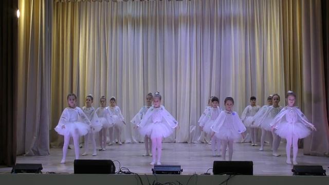 Танец снежинок смотреть онлайн