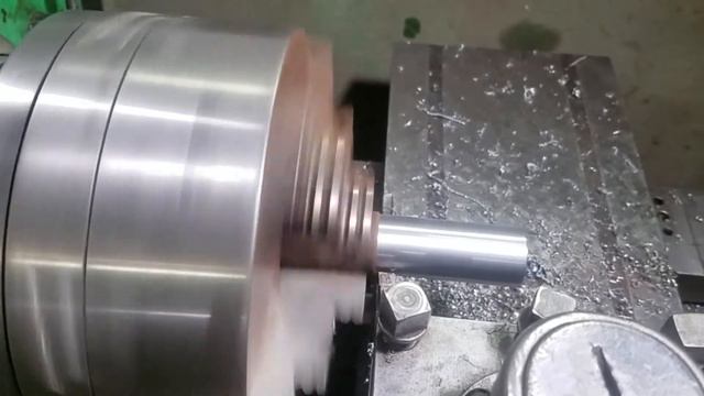 Пробный запуск токарного станка. смотреть онлайн