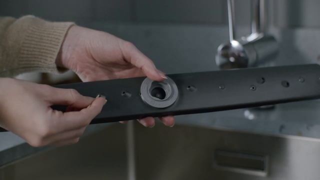 How to clean your dishwasher spray arms, Electrolux, Dishwasher смотреть онлайн