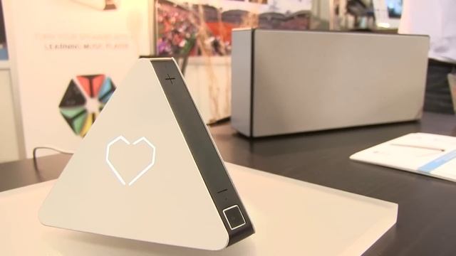 PRIZM hands-on: an awesome-looking learning music player смотреть онлайн