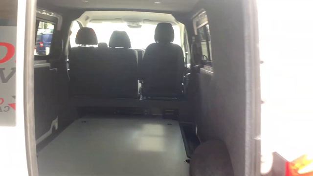 2020 (70) Mercedes-Benz Vito 110CDI Progressive Van смотреть онлайн