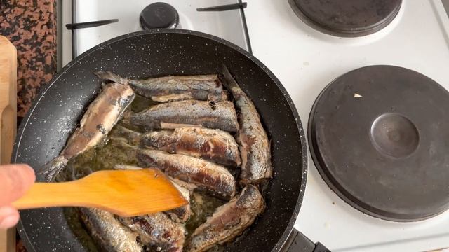 САРДИНЫ ВКУСНЕЙШИЕ И КАК ПРОСТО ПРИГОТОВИТЬ!!! СВЕЖАЯ РЫБА СРЕДИЗЕМНОГО МОРЯ ИСПАНИЯ АЛИКАНТЕ 4K ! смотреть онлайн