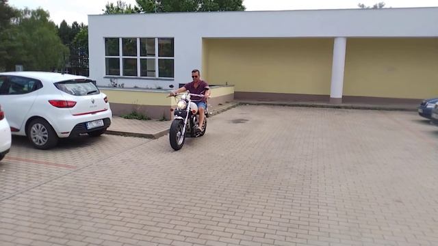 SUZUKI MARAUDER VZ 800 (2004) First Ride