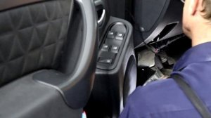 Светодиодная подсветка ног и зоны высадки на Renault Duster