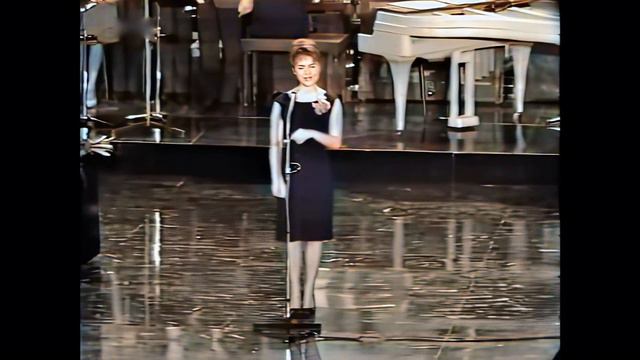 Conny Froboess - Zwei Kleine Italiener (1962) In Color! [A.I. Enhanced & Colorized]